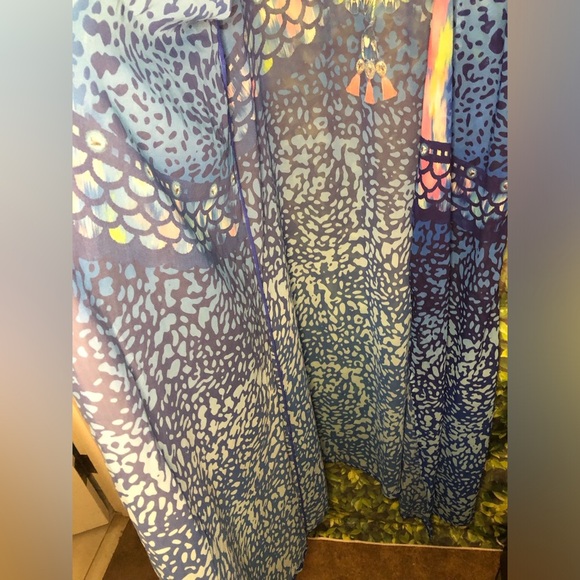 Vibrant Blue and Pink Animal Print Kimono - Picture 15 of 16